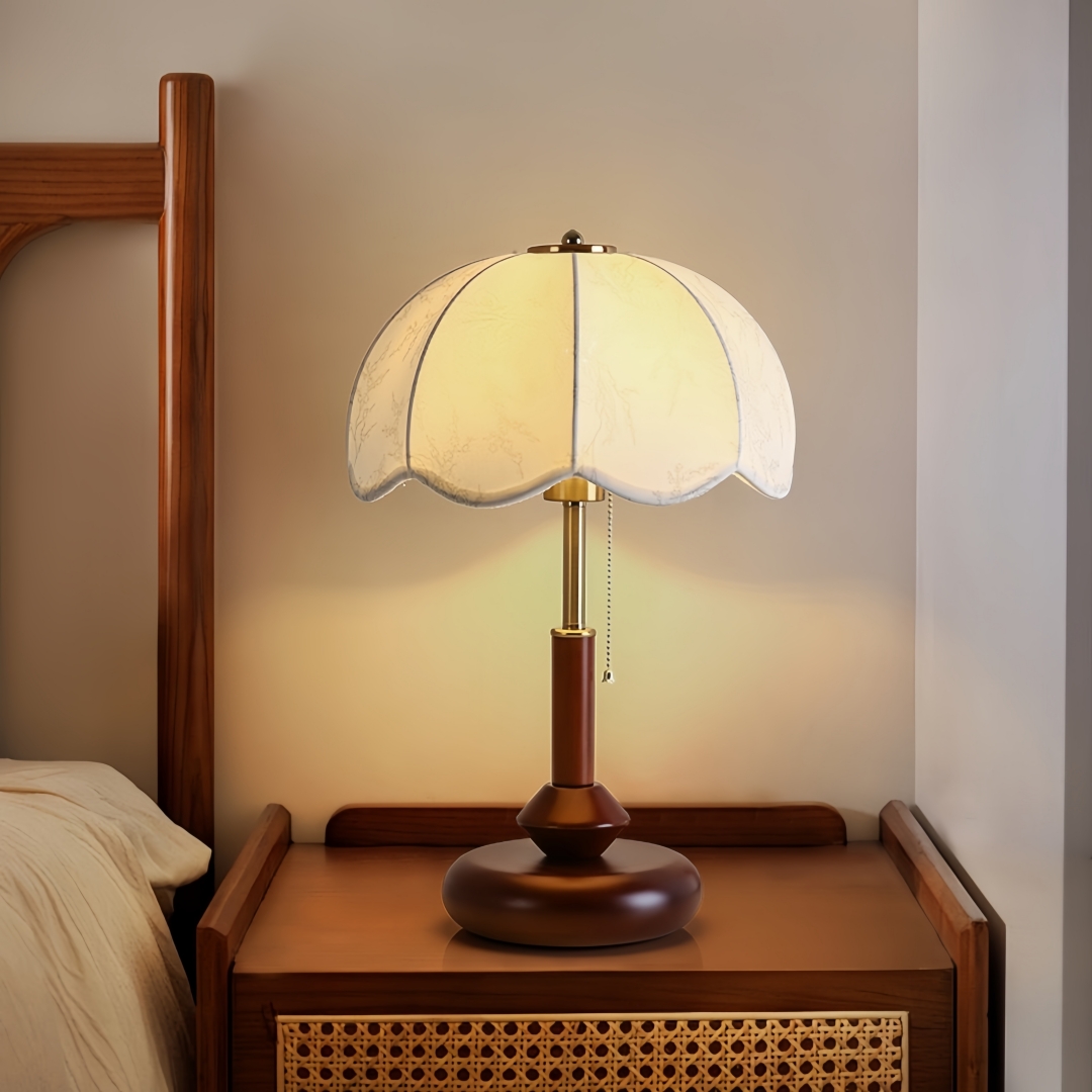 Home Textiles & Decorations - Vintage Scalloped Dome Table Lamp for