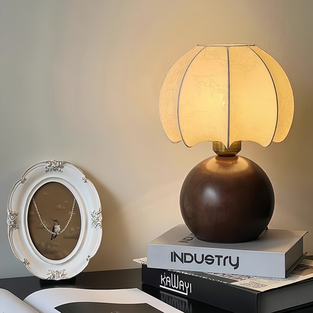 Home Textiles & Decorations - Vintage floral table lamp, medieval bedside